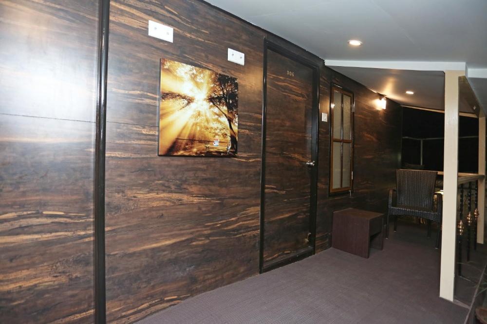 Room 5
